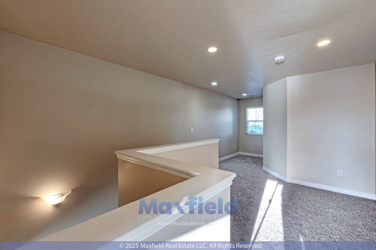 Townhouse 4BD 3.5BA NEW CARPET - east of I-15 Lehi property image
