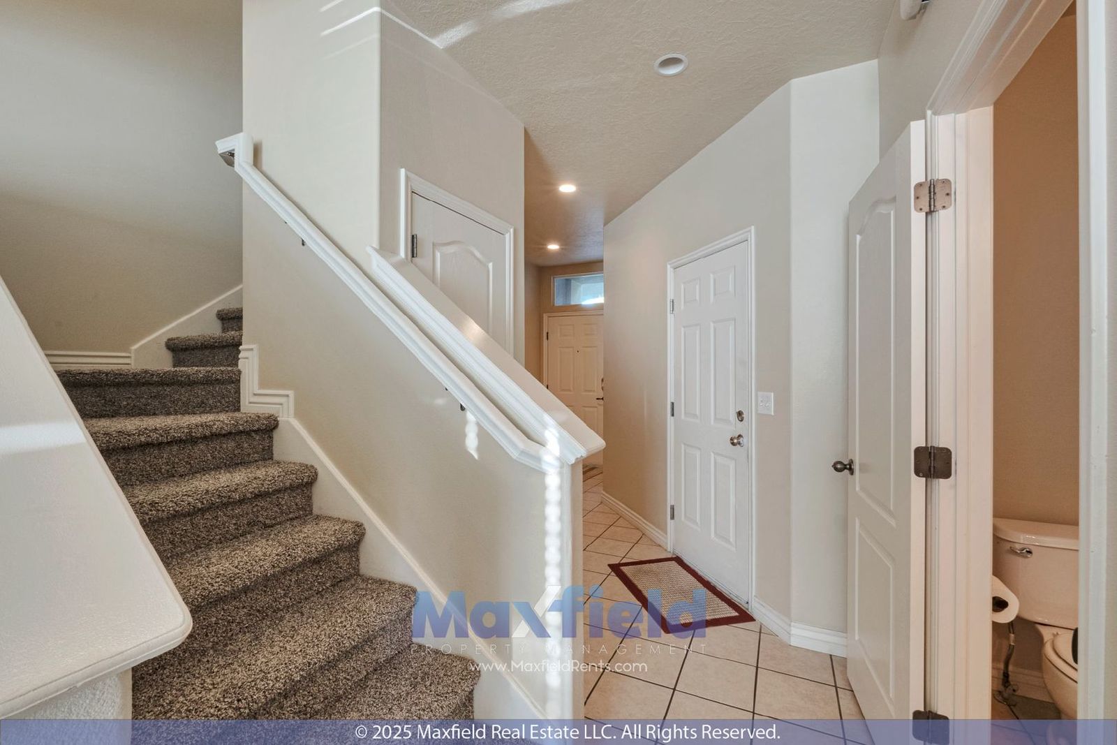 Townhouse 4BD 3.5BA NEW CARPET - east of I-15 Lehi property image