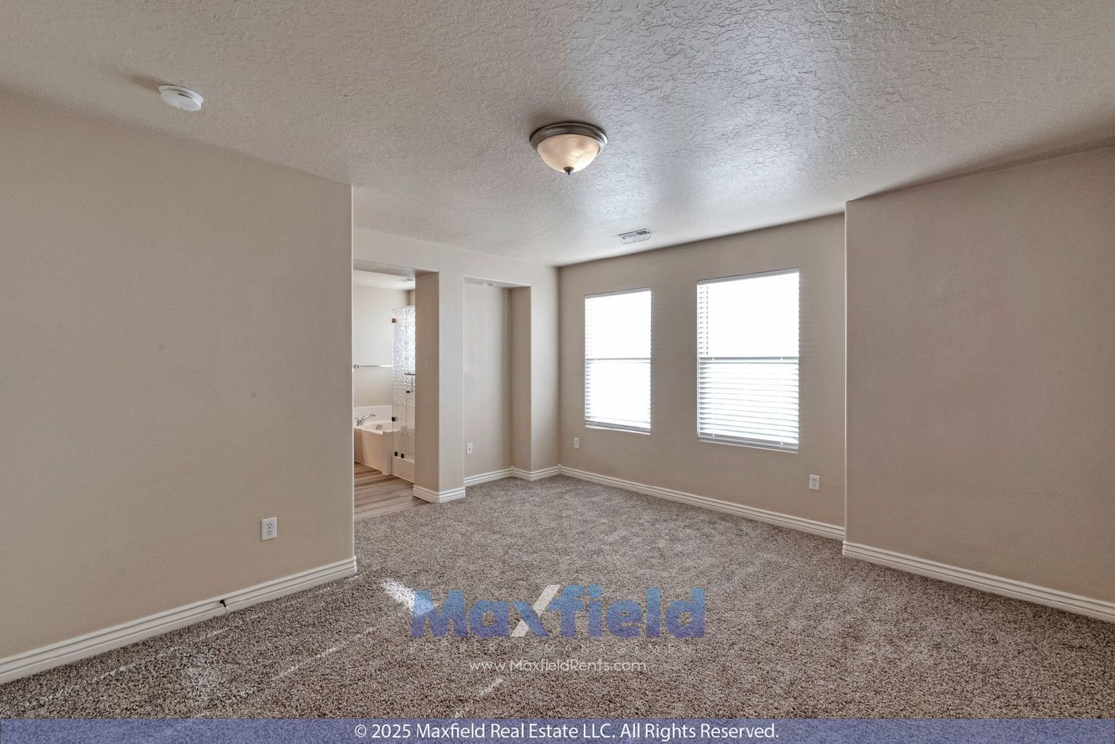 Townhouse 4BD 3.5BA NEW CARPET - east of I-15 Lehi property image