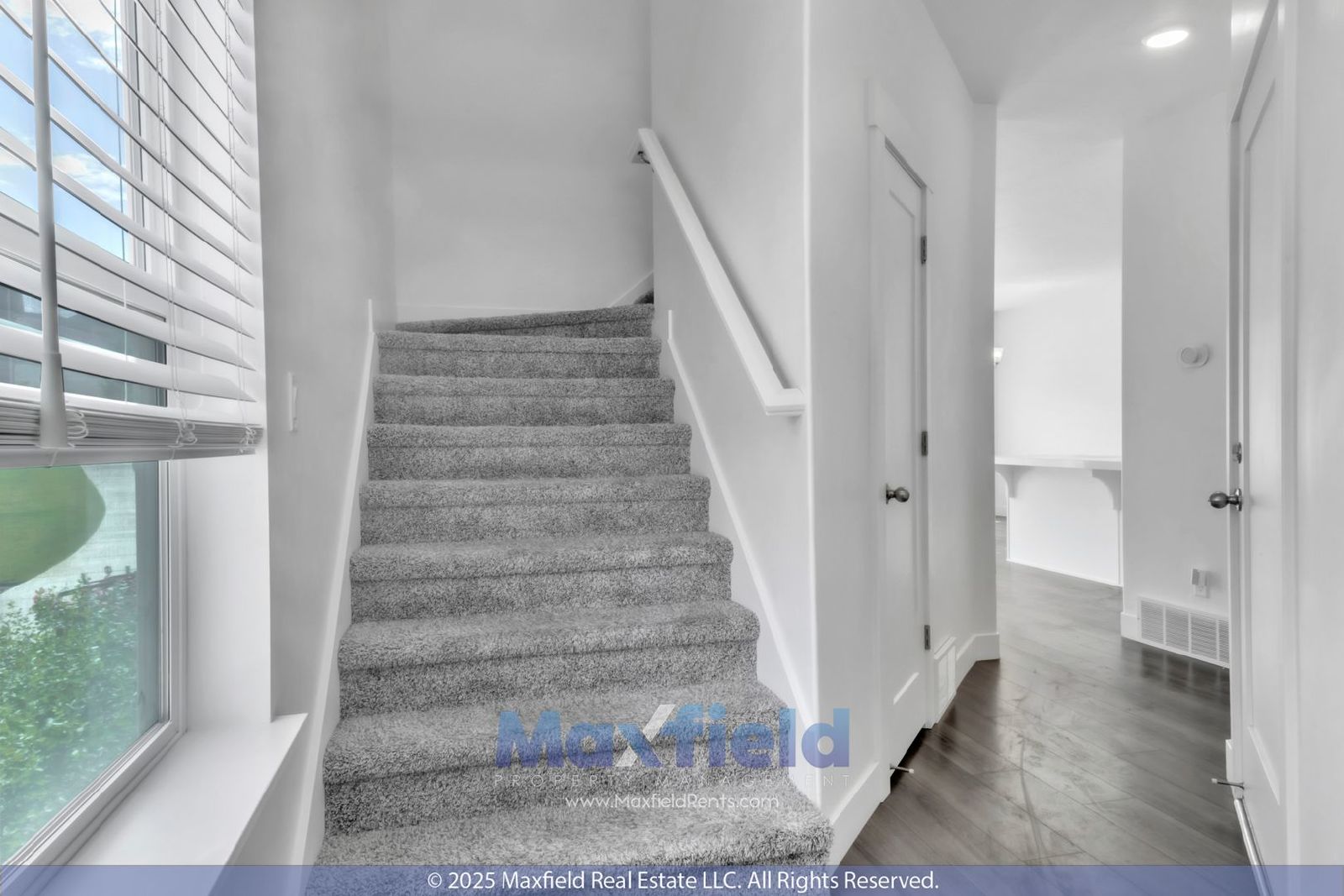 Spacious 5-Bedroom End-Unit Townhome with Finished Basement & Community Amenities Galore property image