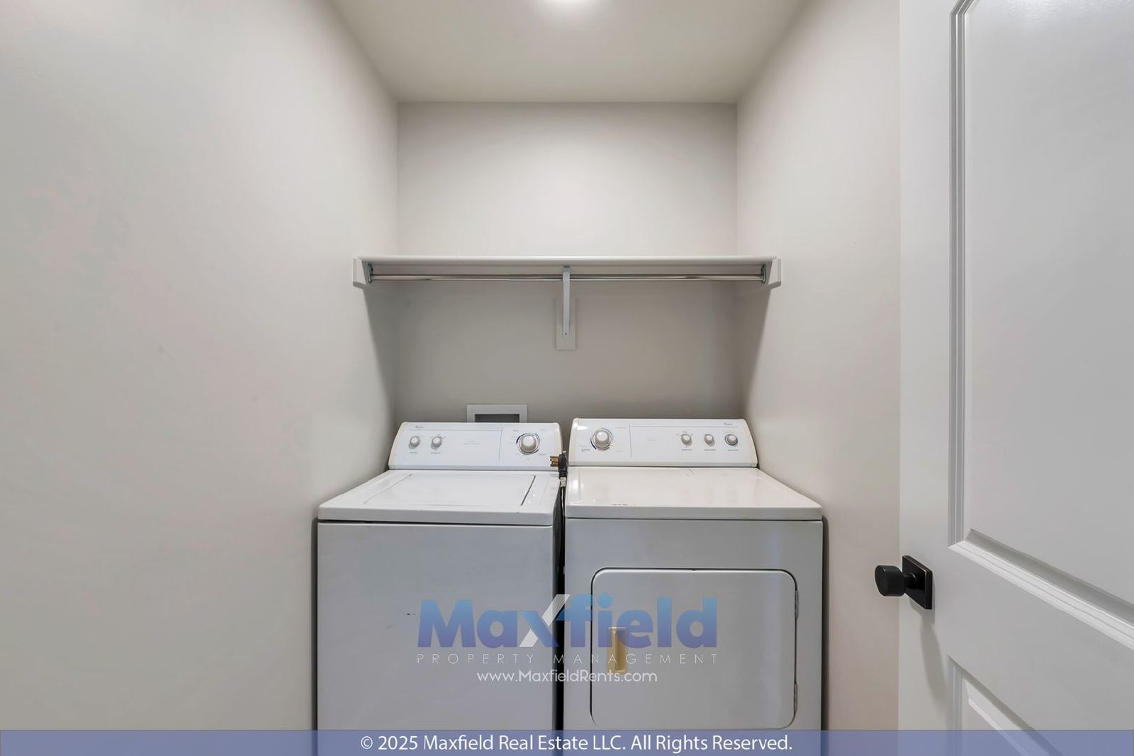 Great Townhome in Lehi - 3BD - 2BTH - 2GAR - Clubhouse & Pool. property image