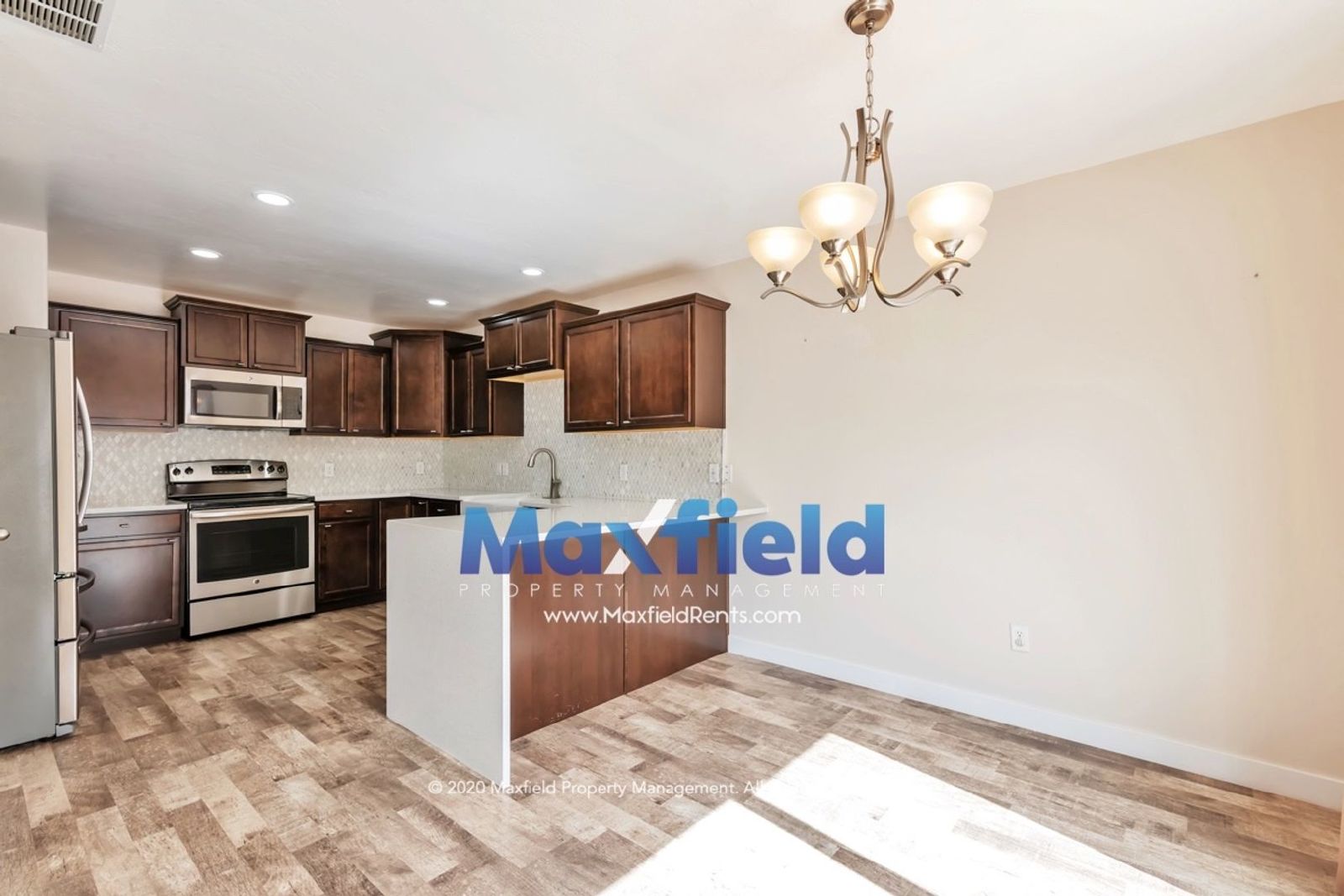 Draper Townhouse - 4 BD 3.5 BA 2 GA property image