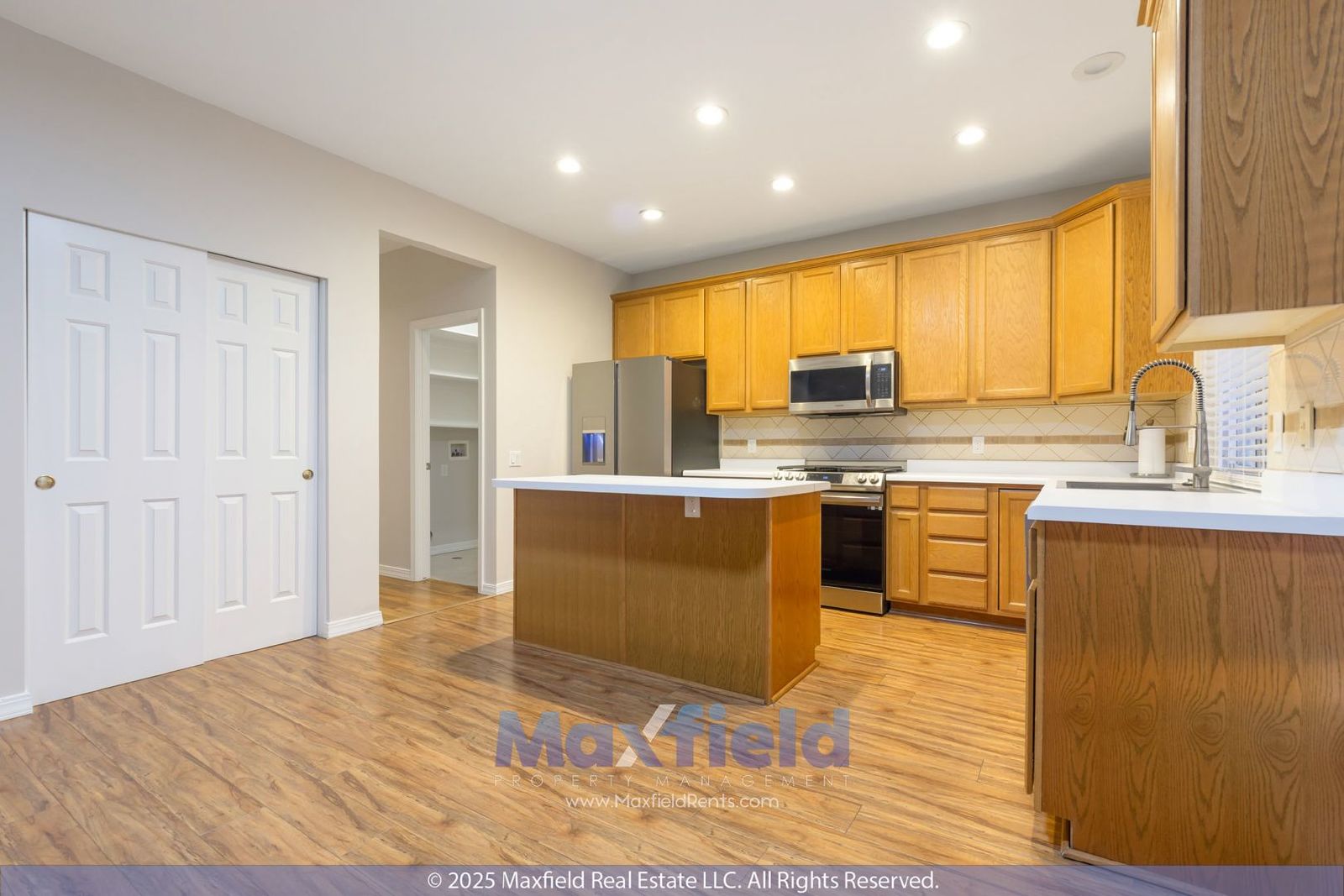 Beautiful 6BD, 3.5BTH, 3GAR Home in Cranberry Hills property image