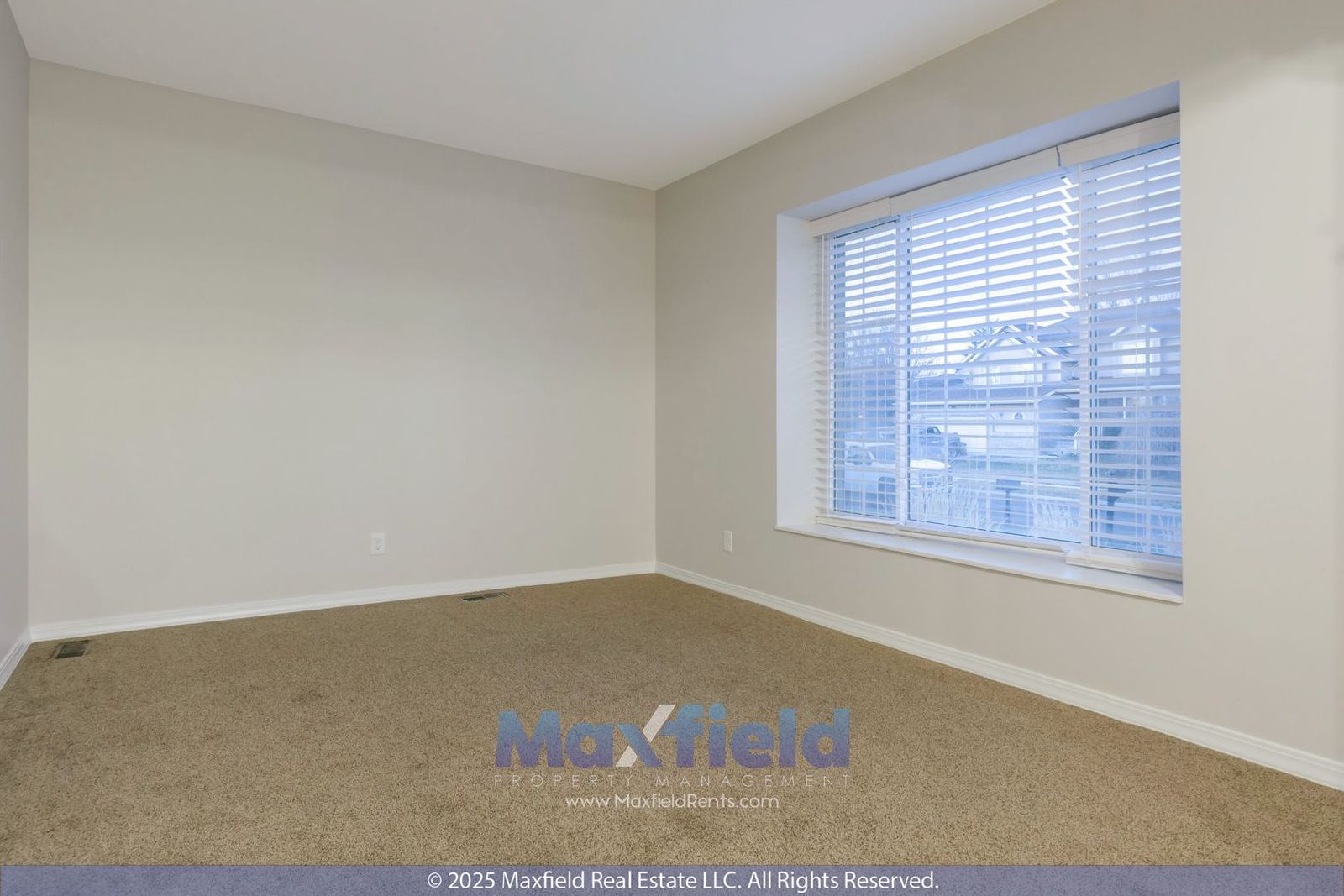 Beautiful 6BD, 3.5BTH, 3GAR Home in Cranberry Hills property image