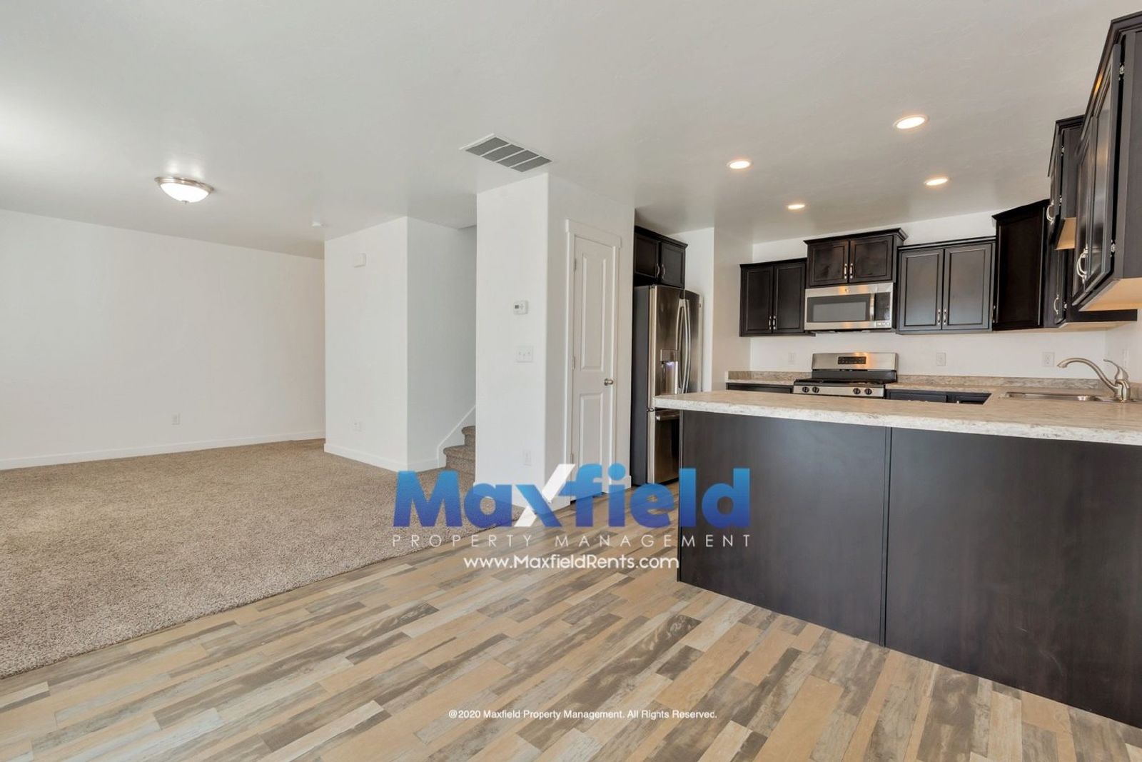 Townhouse Draper - 3 BD 2.5 BA 2 GA - 2250 Square Feet - New Carpet property image