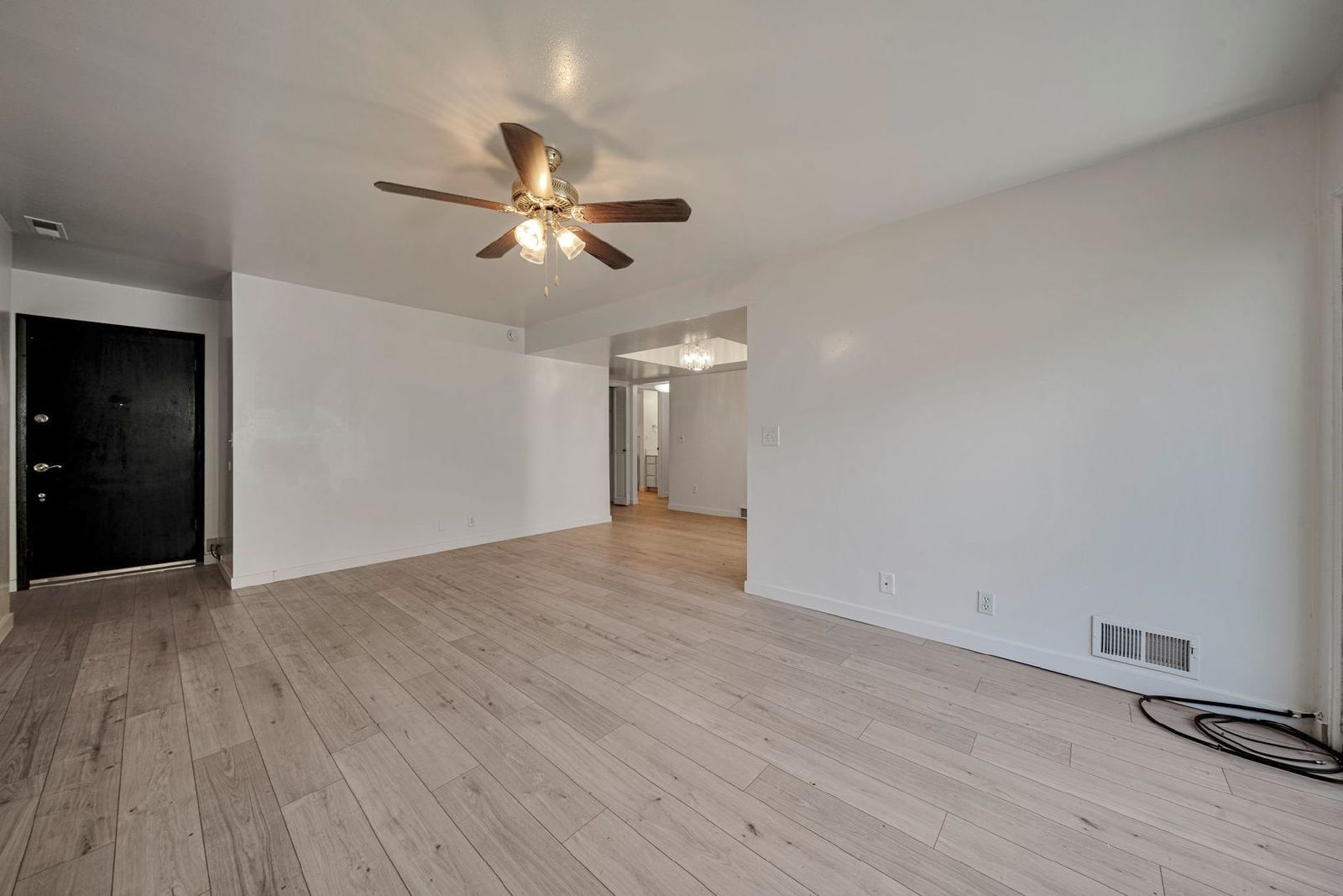 Ground Level 2 Bedroom 2 Bathroom Condo- Gated Murray Community property image