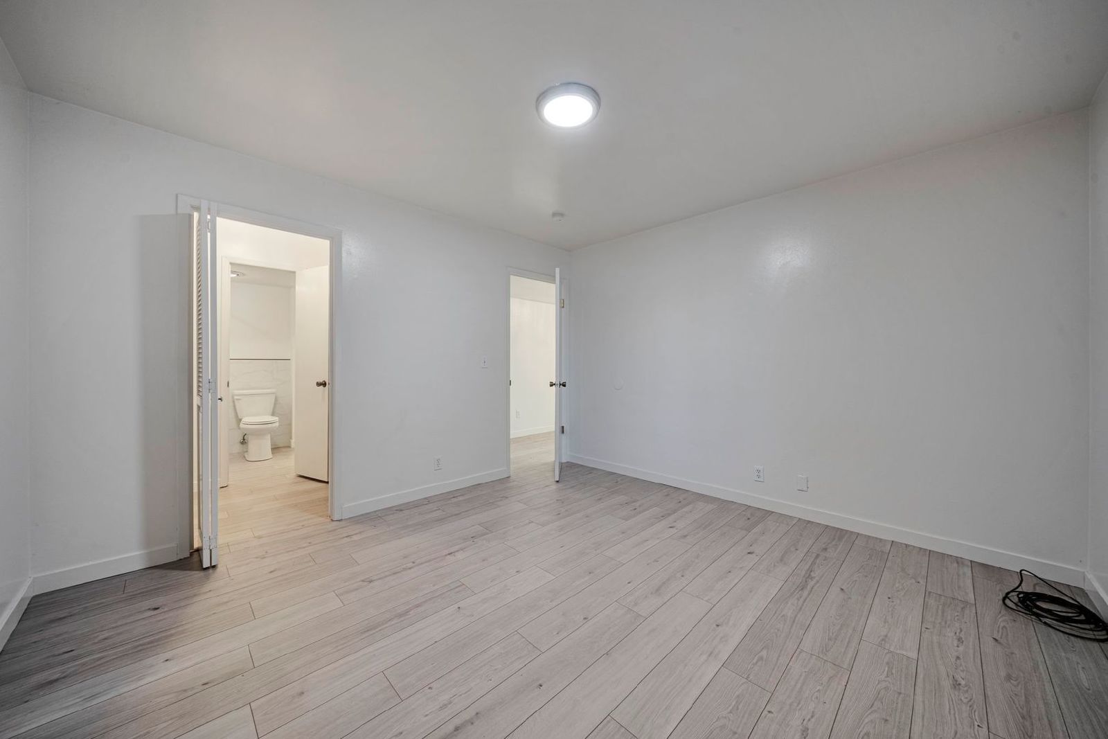 Ground Level 2 Bedroom 2 Bathroom Condo- Gated Murray Community property image