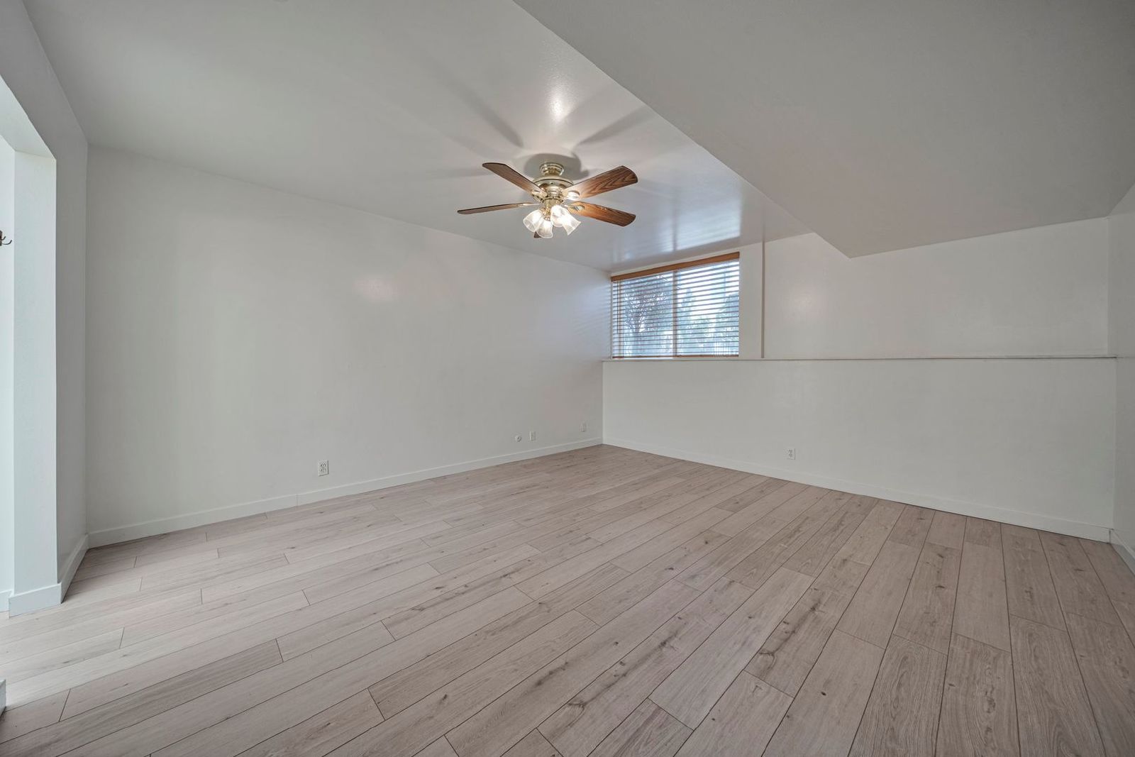 Ground Level 2 Bedroom 2 Bathroom Condo- Gated Murray Community property image