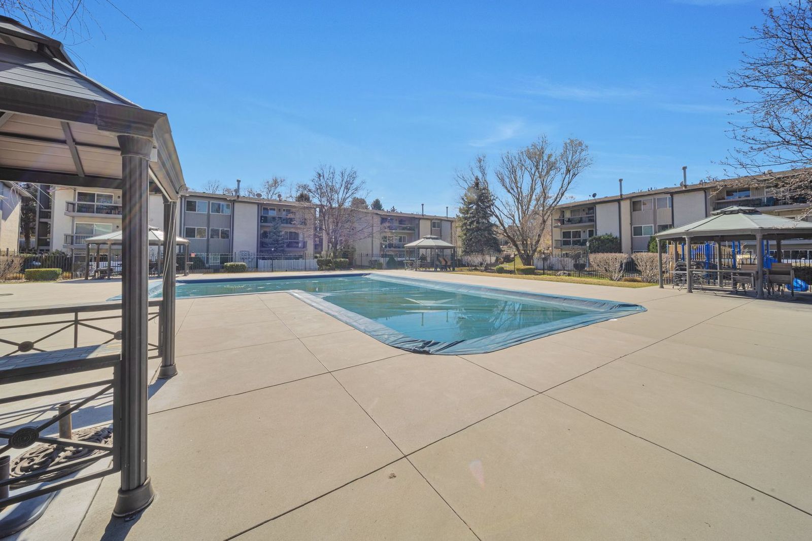 Ground Level 2 Bedroom 2 Bathroom Condo- Gated Murray Community property image