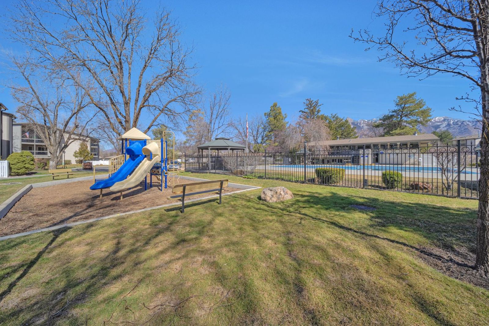 Ground Level 2 Bedroom 2 Bathroom Condo- Gated Murray Community property image